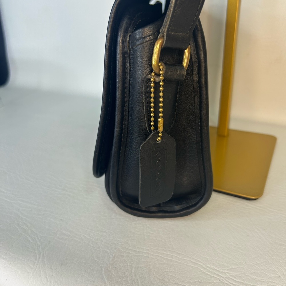 Coach Vintage 9812 Ridgefield Flap
Turn Lock Crossbody Leather Bag Black
USA - Picture 3 of 16